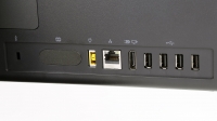 Lenovo ThinkCentre M700z - tył - porty: zasilanie, Rj-45, DisplayPort, USB 2.0