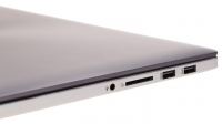 Asus ZenBook Pro UX501VW - uniwersalne gniazdo audio, czytnik kart SD, porty USB 3.0