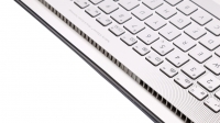 Asus ZenBook Pro UX501VW - wylot powietrza układu chłodzenia