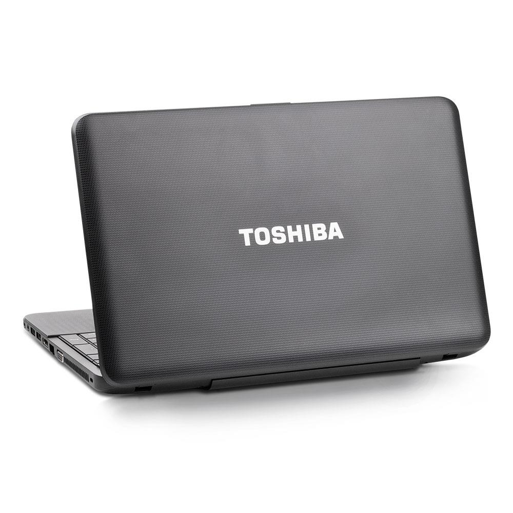 Toshiba Satellite Pro C850_0306_04 - lab-kuzniewski.pl - Testy laptopów, recenzje i porównania Closed black Toshiba laptop shown from a rear-left angle with textured lid and visible branding