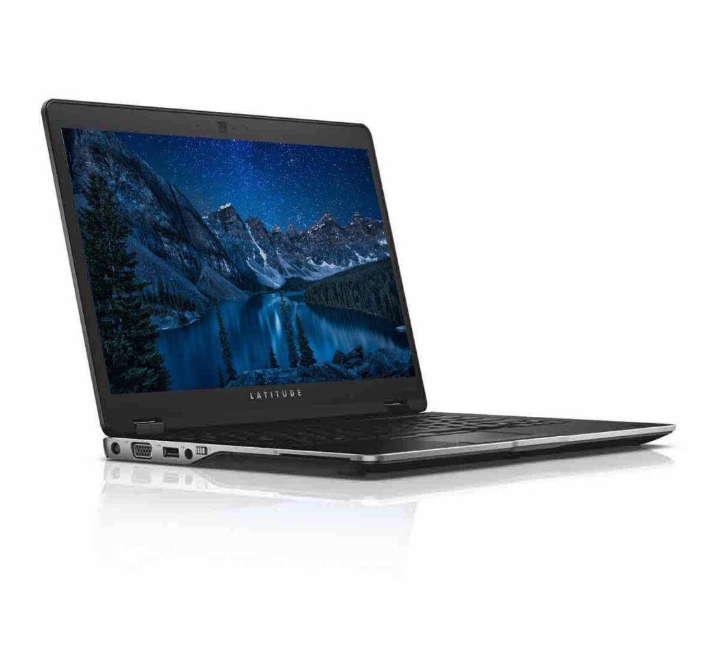 Dell Latitude 6430u_1706_03 - lab-kuzniewski.pl - Testy laptopów, recenzje i porównania Black Latitude laptop open at an angle, displaying a night mountain lake wallpaper on a white background.